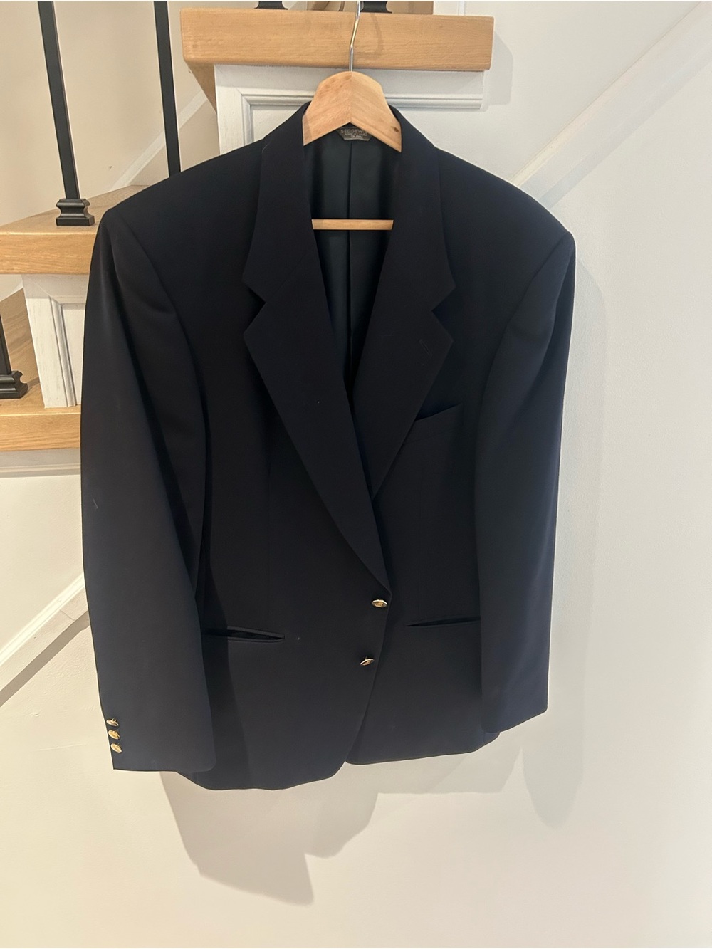 Harry Rosen Men's Black Blazer with Gold Buttons